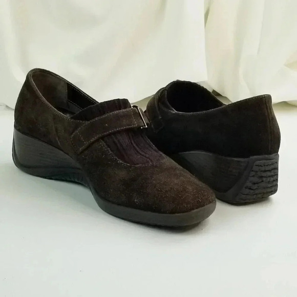 Aquatalia Size 7 Chocolate Brown Suede Leather Wedge Slip On Hook & Loop Loafers - Picture 9 of 12